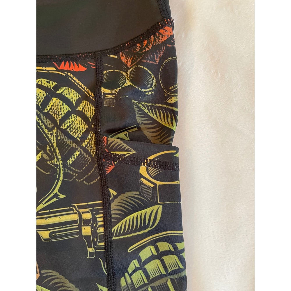 Constantly Varied Gear CVG Guns and Roses Tattoo Print Capri Leggings XX-Large - Picture 8 of 8
